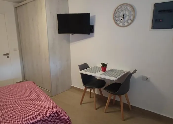 Psillias House